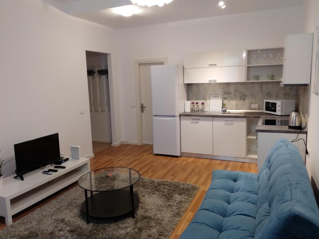Apartament Black & White