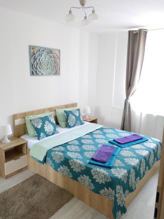 Apartament Black & White Bucureşti